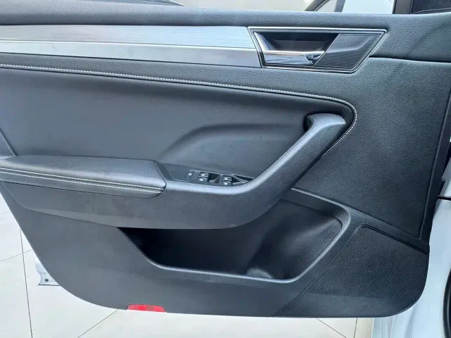 Skoda Superb — Фото автомобиля 17