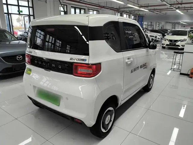 Wuling Hongguang Mini EV — Фото автомобиля 6