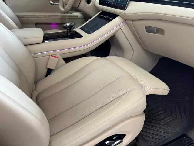 Aito M7 — Фото автомобиля 14