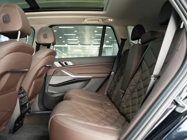 BMW BMW X5 2022 xDrive 30Li Premium M Sport Package — Фото автомобиля 16