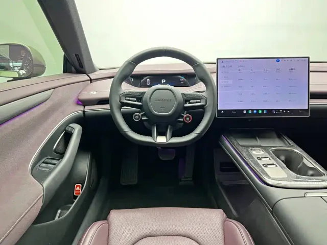 Xiaomi SU7 — Фото автомобиля 22
