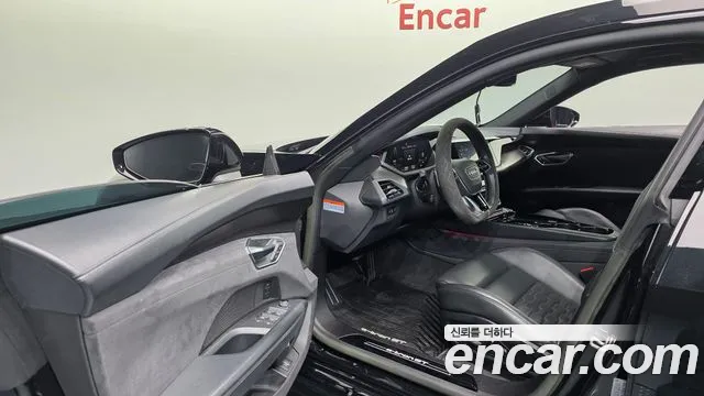 Audi e-tron GT — Фото автомобиля 15