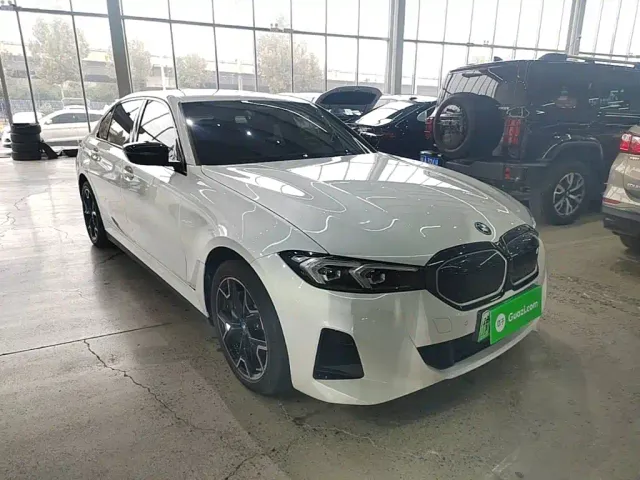 BMW i3 — Фото автомобиля 3