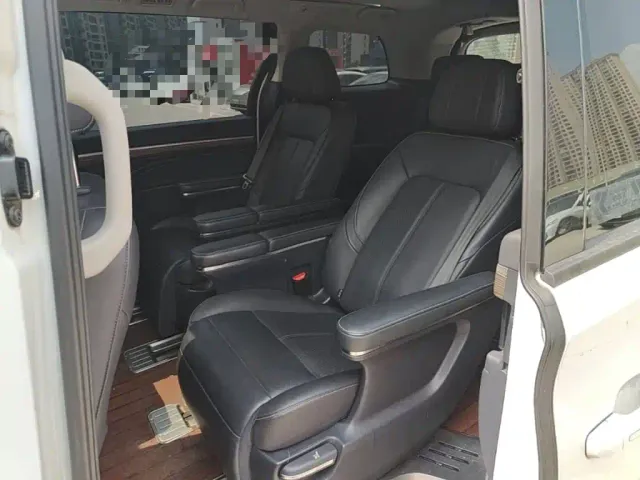 GAC Trumpchi M8 — Фото автомобиля 16