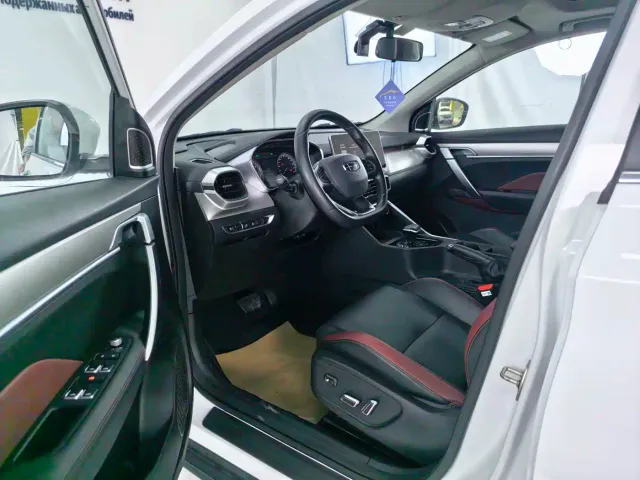 Geely Binyue — Фото автомобиля 4