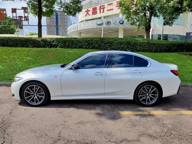 BMW BMW 3 Series 2025 325i M Sport Package — Фото автомобиля 3