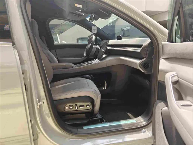 Nio EC6 — Фото автомобиля 5