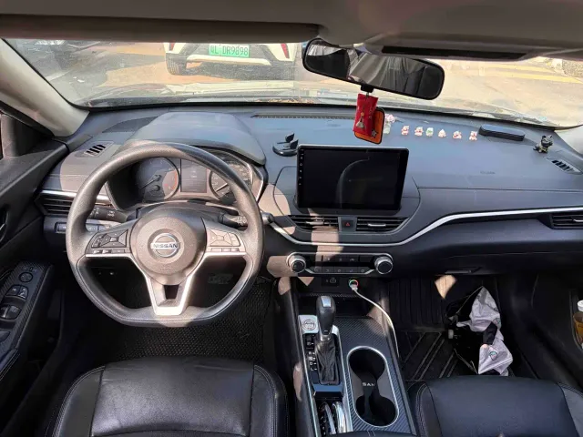Nissan Teana — Фото автомобиля 4