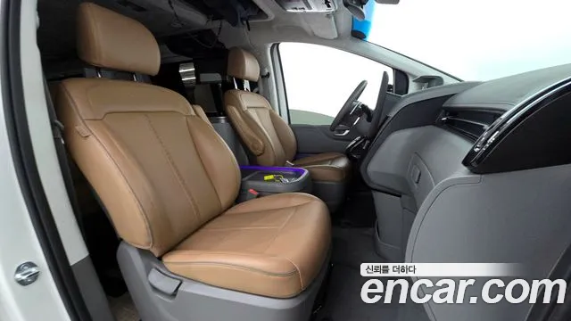 Hyundai Staria — Фото автомобиля 16