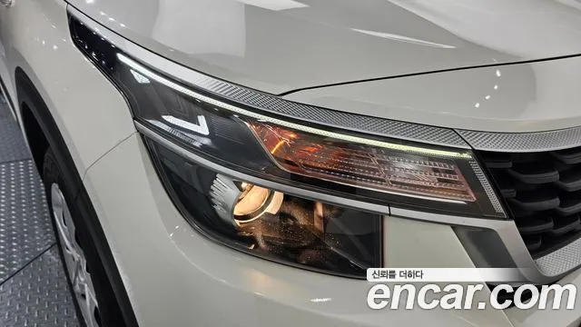 Kia Seltos — Фото автомобиля 7