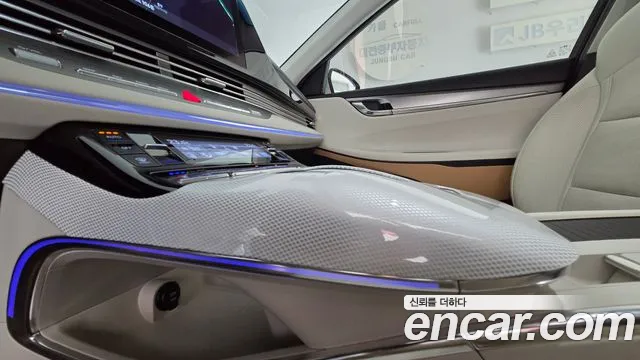 Hyundai Grandeur Grandeur (New) Hybrid — Фото автомобиля 16