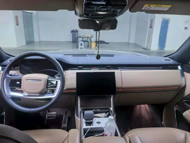 Land Rover Range Rover — Фото автомобиля 2