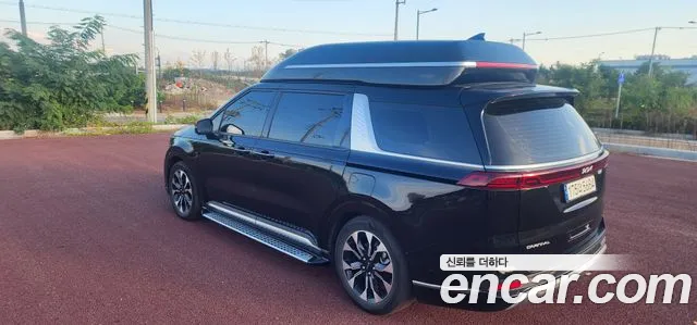 Kia Carnival Generation 4 — Фото автомобиля 2
