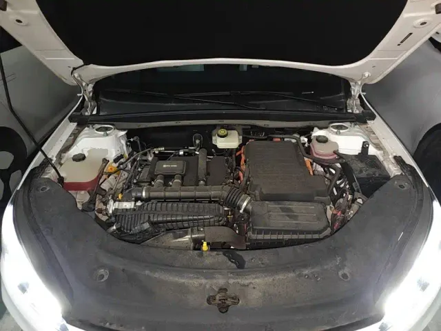 BYD Seal 05 DM-i — Фото автомобиля 16