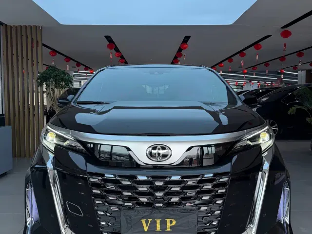 Toyota Sienna — Фото автомобиля 3