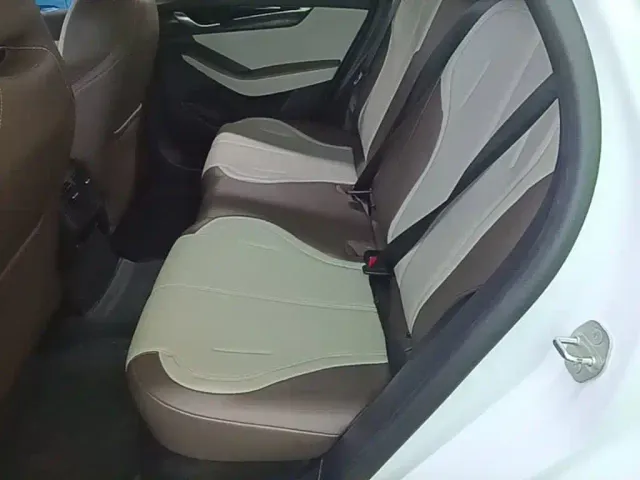 BYD Qin PLUS — Фото автомобиля 16