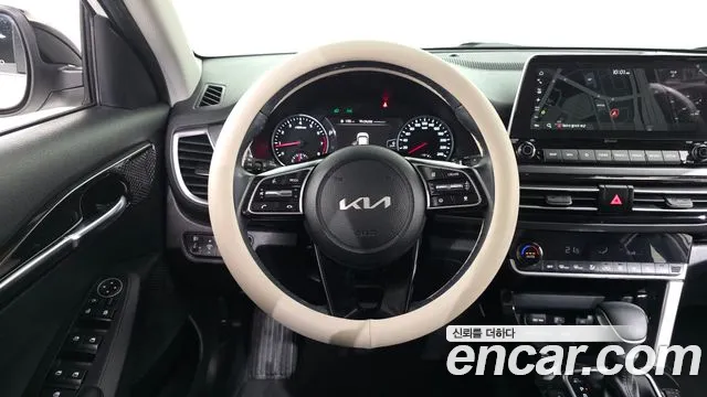 Kia Seltos — Фото автомобиля 18