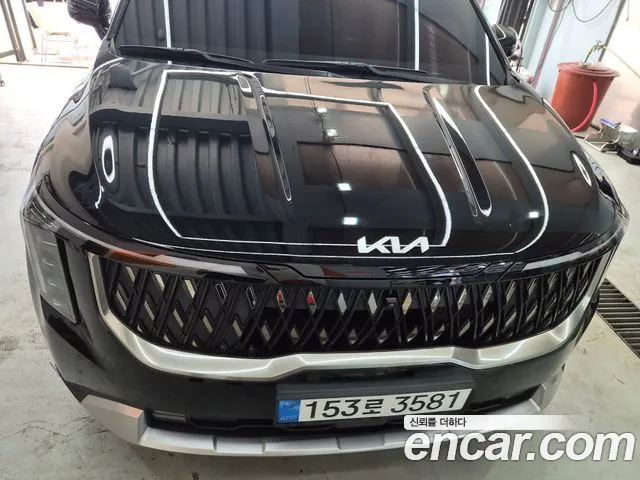 Kia Carnival Generation 4 — Фото автомобиля 3