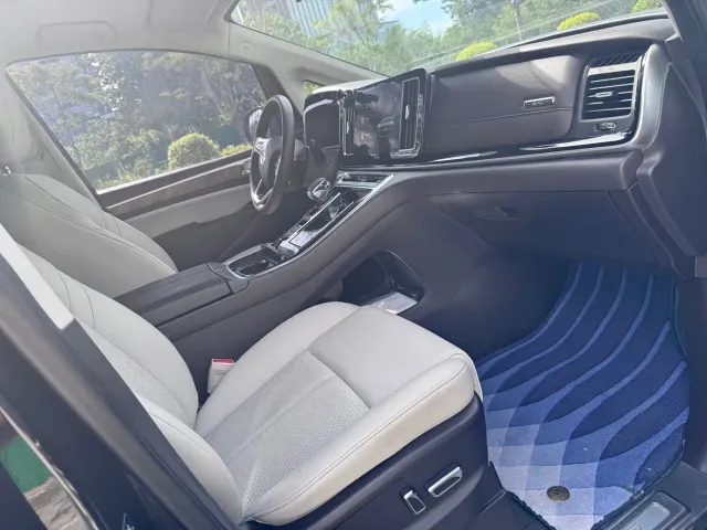 GAC Trumpchi M8 — Фото автомобиля 12
