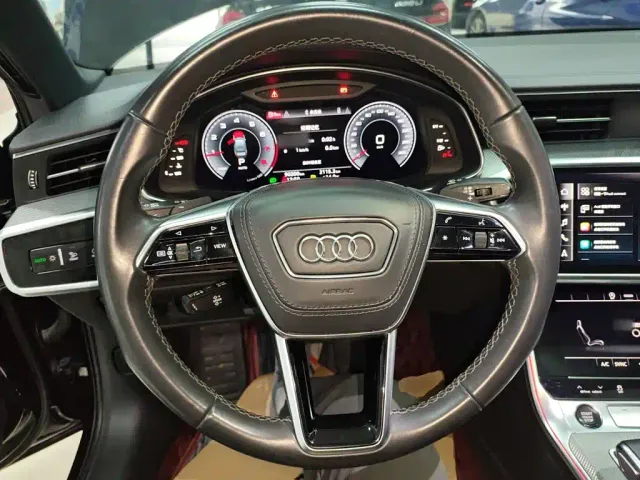 Audi A6L — Фото автомобиля 10
