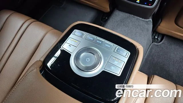 Genesis G80 Бензин 2.5 турбо 2WD — Фото автомобиля 18