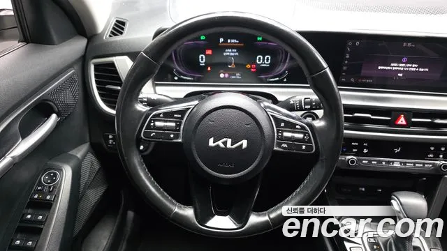 Kia Seltos — Фото автомобиля 19
