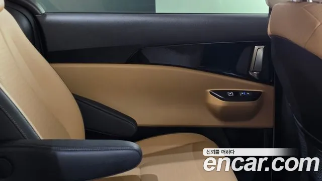 Kia Carnival — Фото автомобиля 14