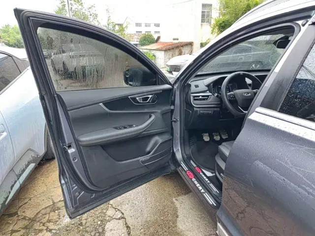 Chery Tiggo 8 — Фото автомобиля 15