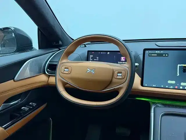 Xpeng G9 — Фото автомобиля 12