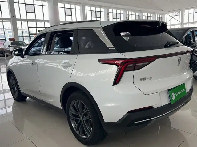 Bestune T55 — Фото автомобиля 10