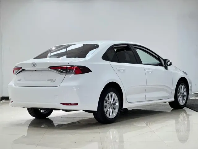 Toyota Corolla — Фото автомобиля 6