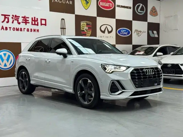 Audi Q3 — Фото автомобиля 3