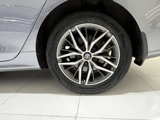BYD Qin PLUS — Фото автомобиля 21