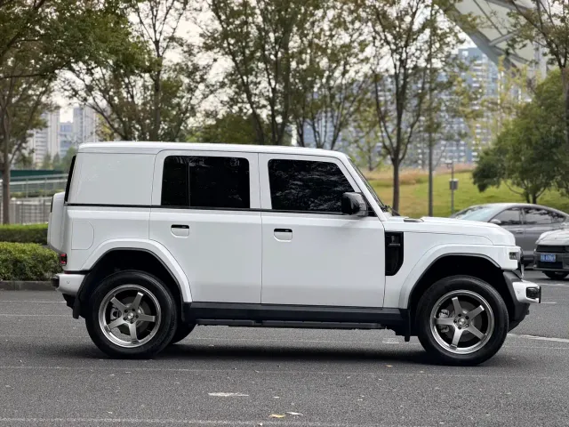 iCAR V23 — Фото автомобиля 9