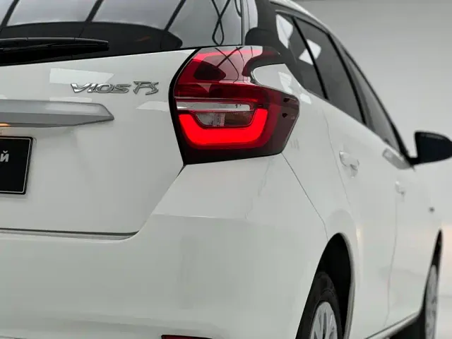 Toyota Vios FS — Фото автомобиля 11