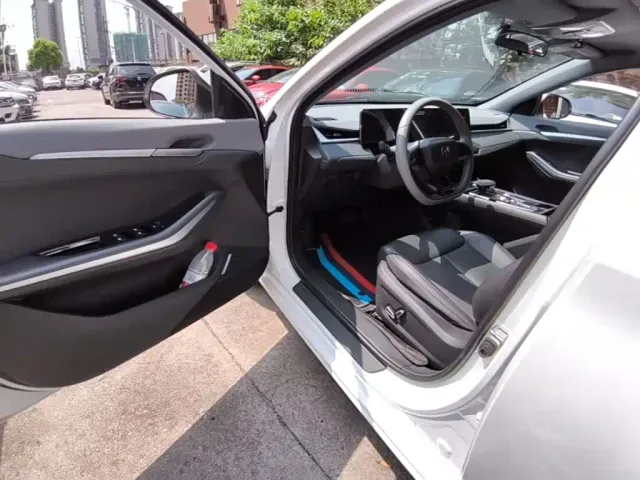 Changan Raeton Plus — Фото автомобиля 15