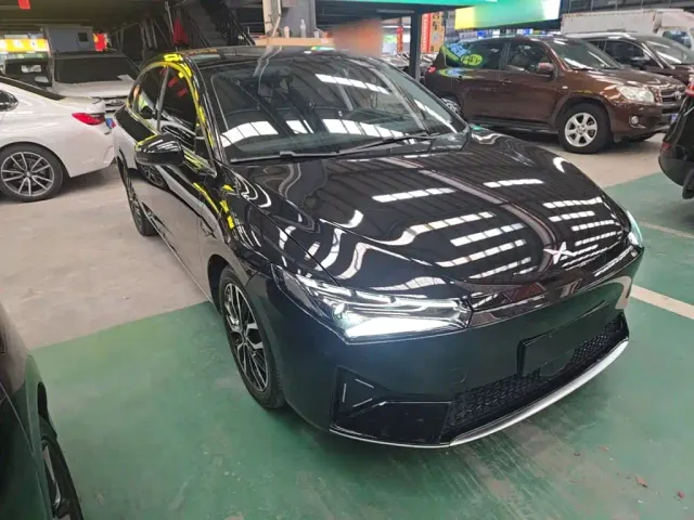 Xpeng P5 — Фото автомобиля 3