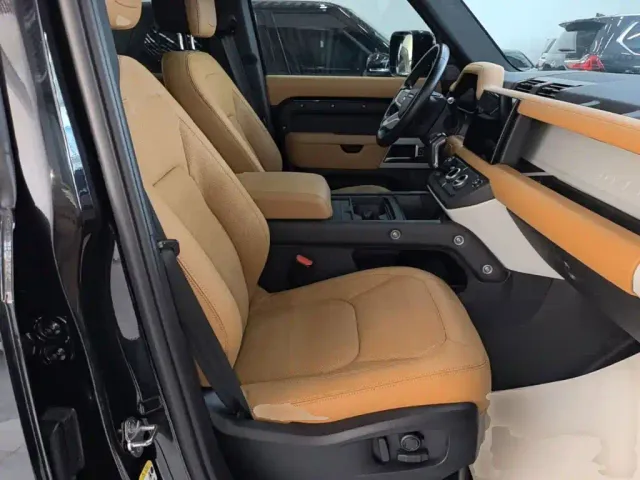 Land Rover Defender — Фото автомобиля 24