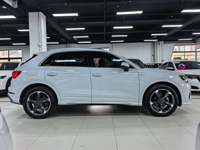 Audi Q3 — Фото автомобиля 7