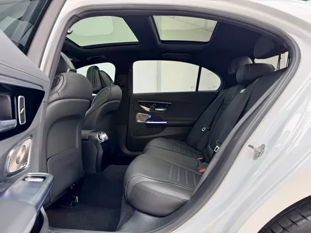 Mercedes-Benz C-Class — Фото автомобиля 9