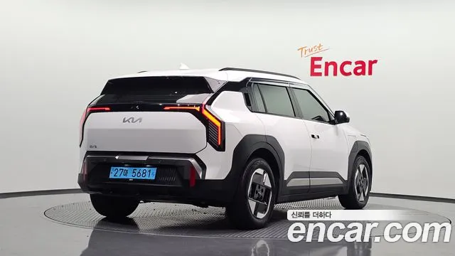 Фотография автомобиля — Kia EV3