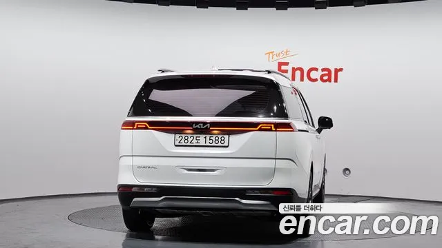 Kia Canival Carnival 4 поколение 9 мест Signature — Фото автомобиля 4