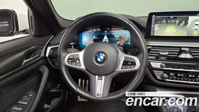 BMW 5-Series — Фото автомобиля 14