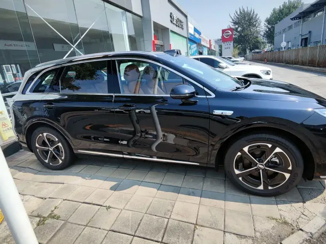 Shangjie SUV — Фото автомобиля 15