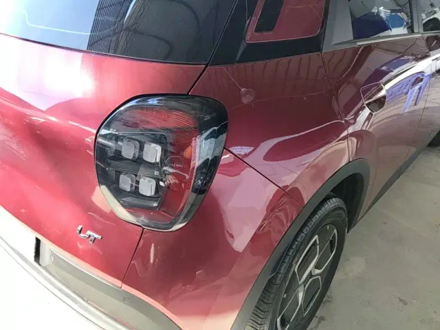 GAC Aion UT — Фото автомобиля 7