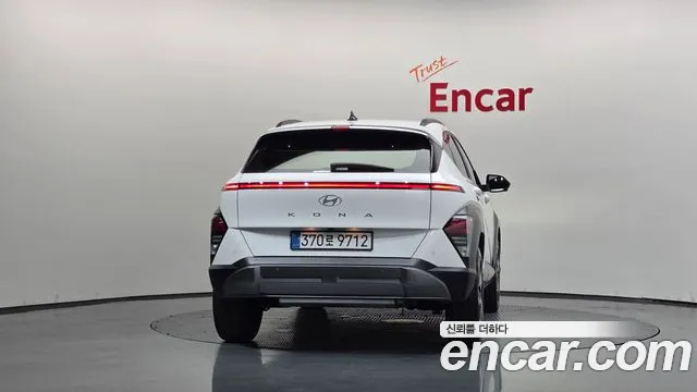 Hyundai Kona Kona (SX2) Бензин 1.6 турбо 2WD — Фото автомобиля 4