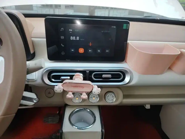 Wuling Hongguang Mini EV — Фото автомобиля 12
