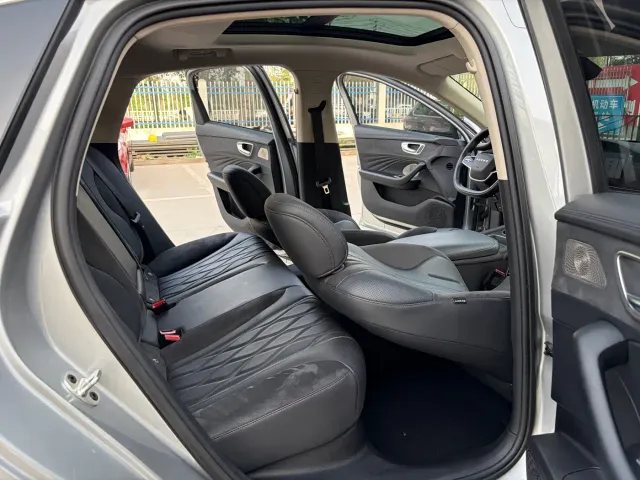 Roewe D7 — Фото автомобиля 7