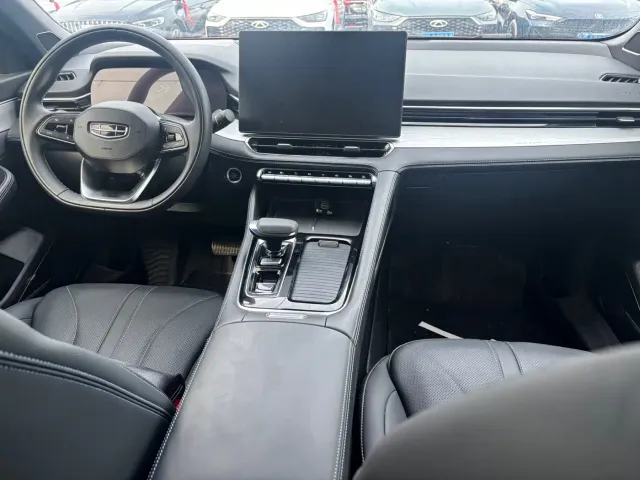 Geely Xingrui — Фото автомобиля 5
