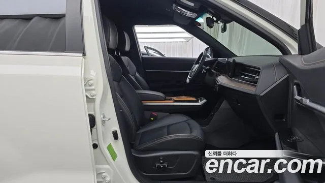 KG_Mobility_Ssangyong Torres Бензин 1.5 2WD — Фото автомобиля 26